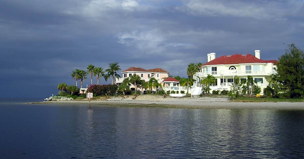 Jumbo Loans in Tampa Bay: What Counts as Jumbo and How Qualifying Differs