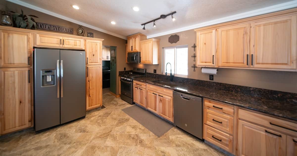 Manufactured Home Financing: What Agents Should Check Before Writing the Offer(2026)