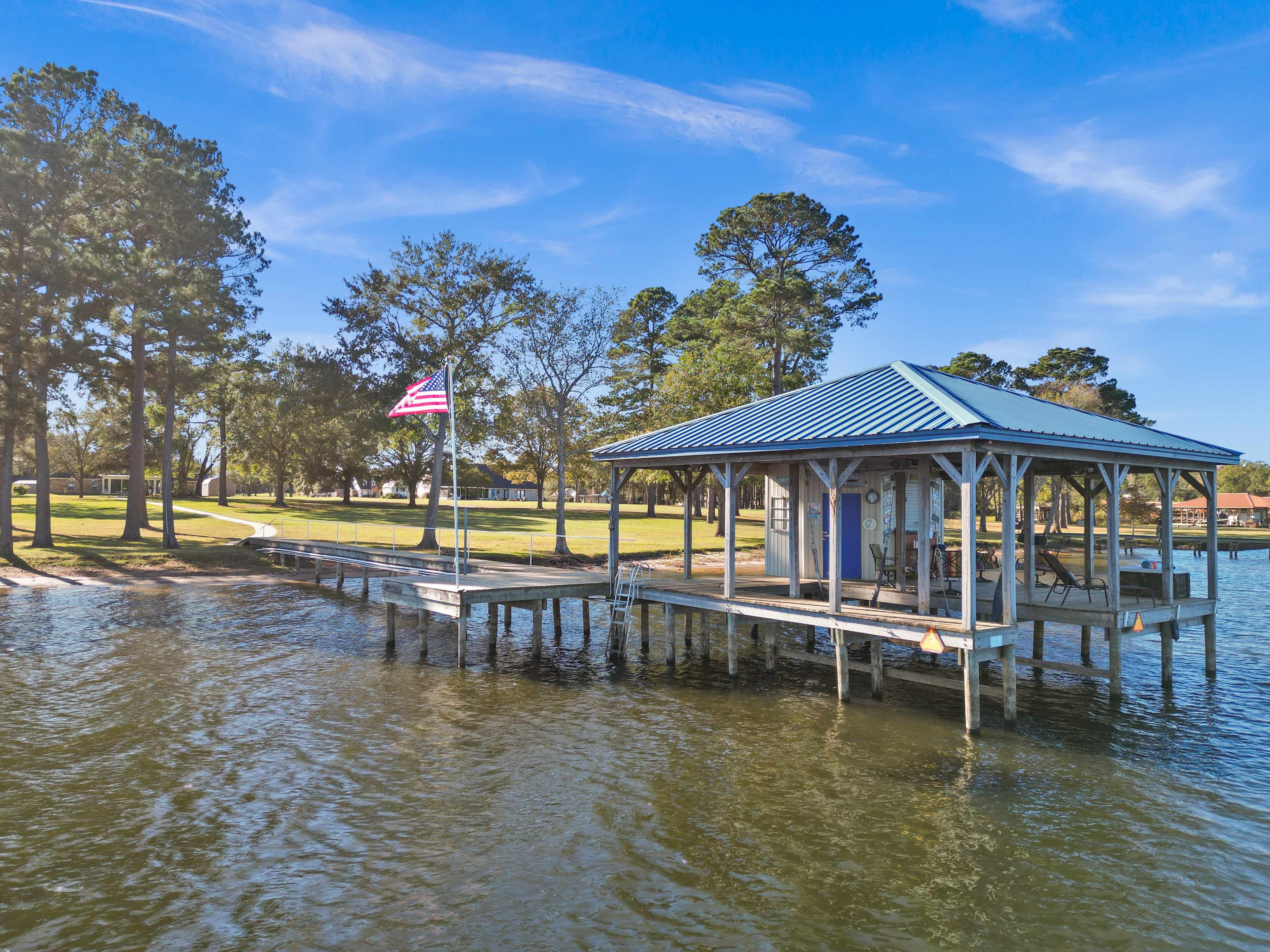 Buying a Lake Palestine Home With a Dock? 7 Things to Check Before Your Option Period Ends
