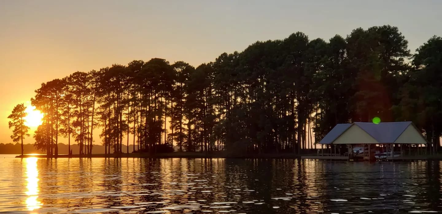 What Buyers Ask on Lake Palestine That They Never Ask About in Town.