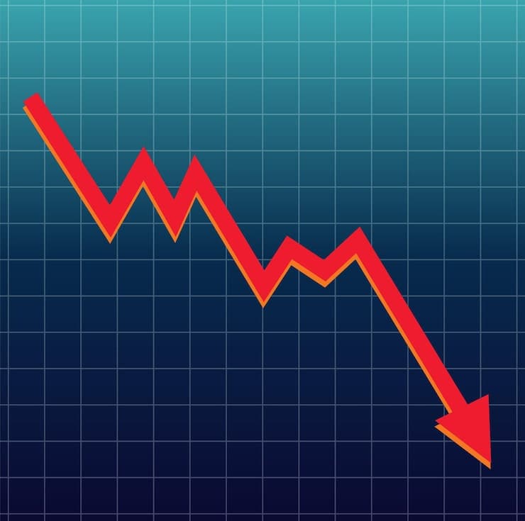 Why Economic Turmoil Can Push Mortgage Rates Down