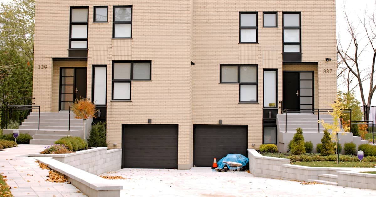 Buy a Duplex in Columbus, Live in One Side: How Much of the Rent Counts